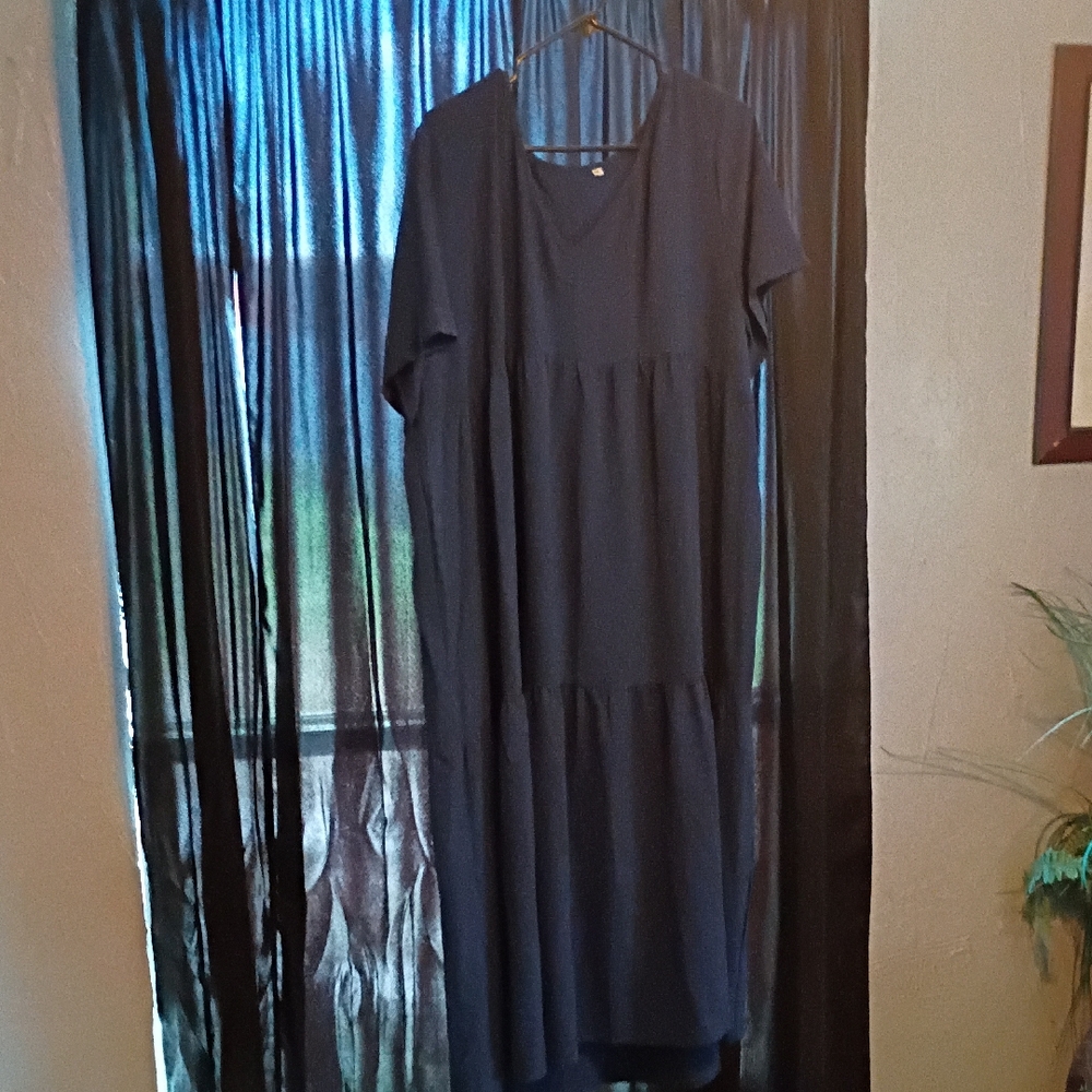 Chic Navy Blue Midi Dress